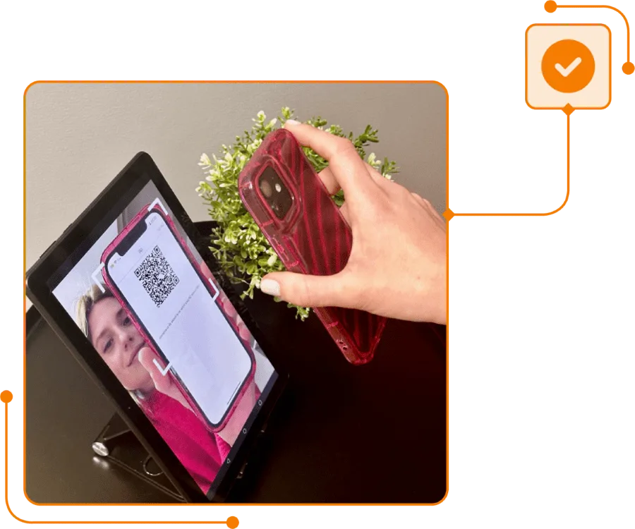 Screenshot of QR-code clock-in in TramitApp