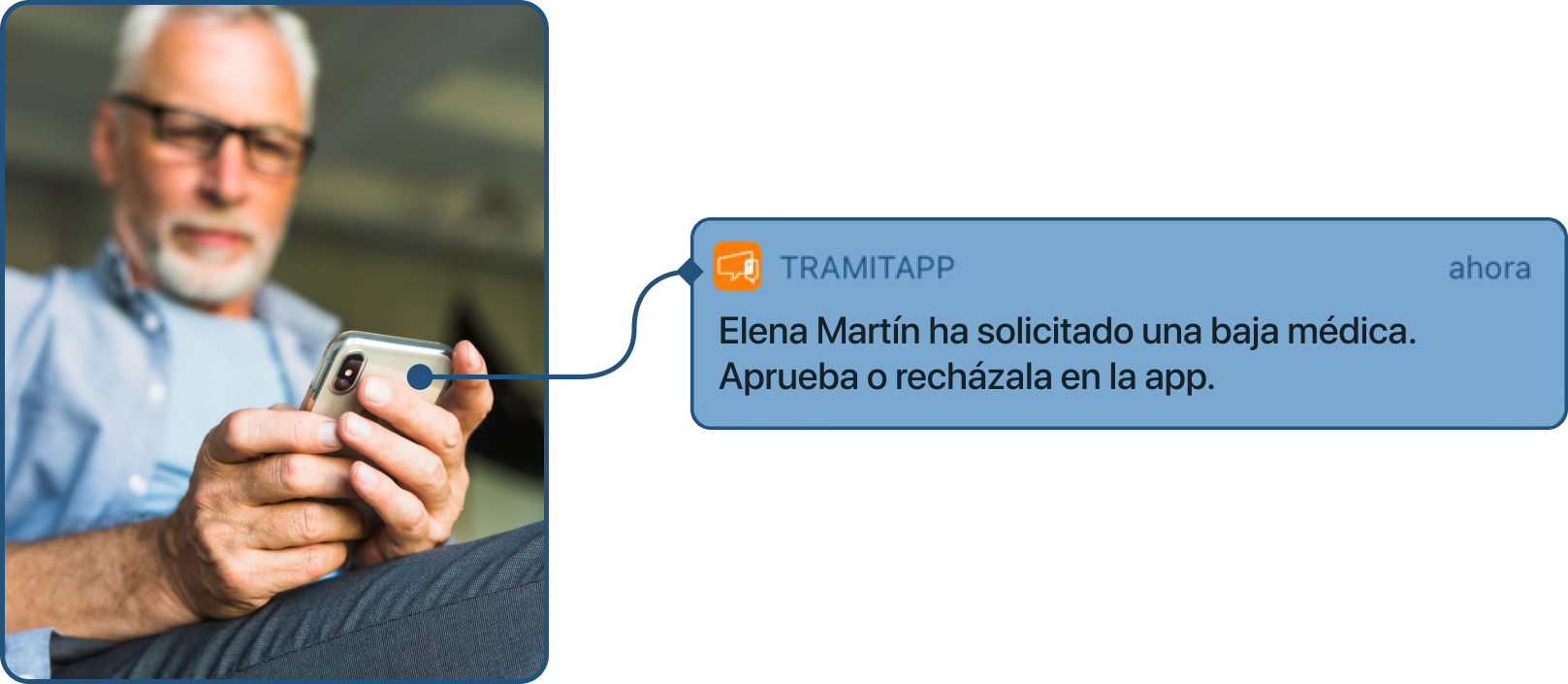 Hombre recibe una notificación para aprobar o rechazar un trámite de baja médica